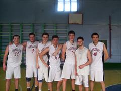 Второе и третье место по баскетболу среди мужских команд города Мариинска
